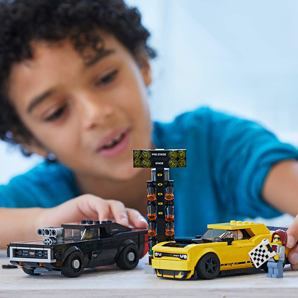 Building Kit (478 Pieces) V750