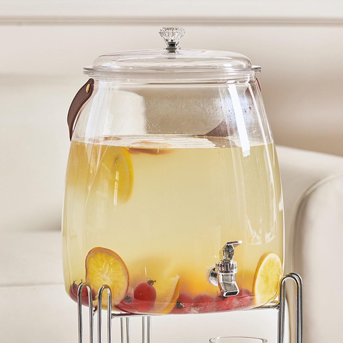 Food Grade Large Capacity Water Container with Spigot X822