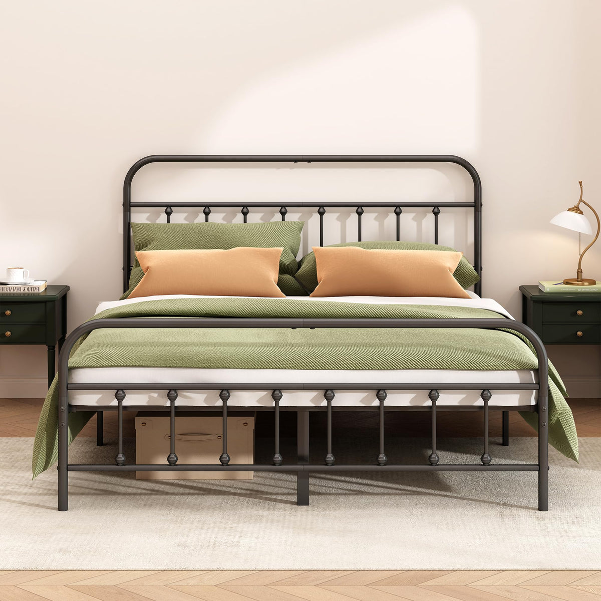 Queen Size Black Metal Bed Frame O55669